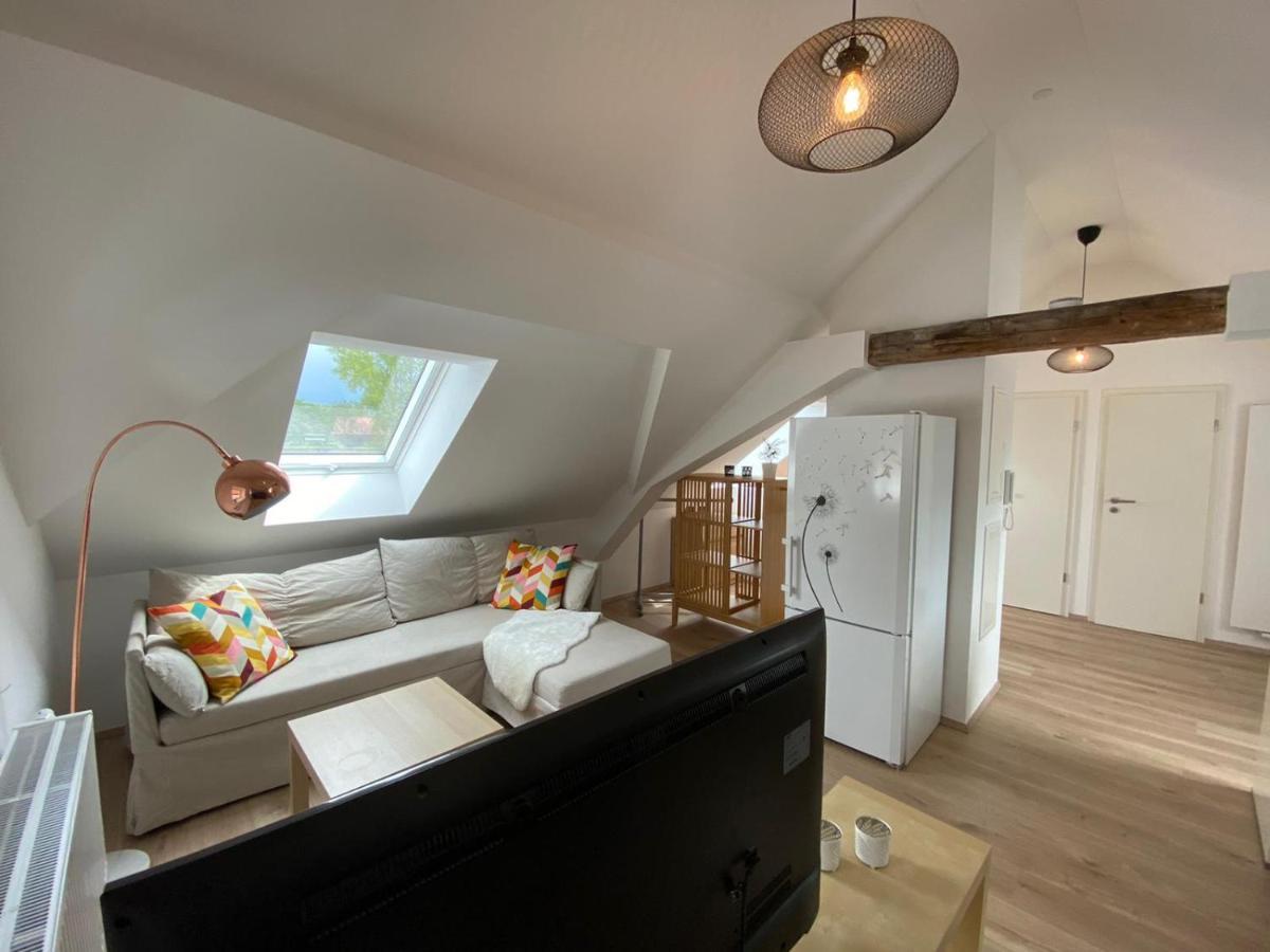 Helle 2 Zi. Wohnung Naehe Flughafen Muenchen Haimhausen  Bagian luar foto