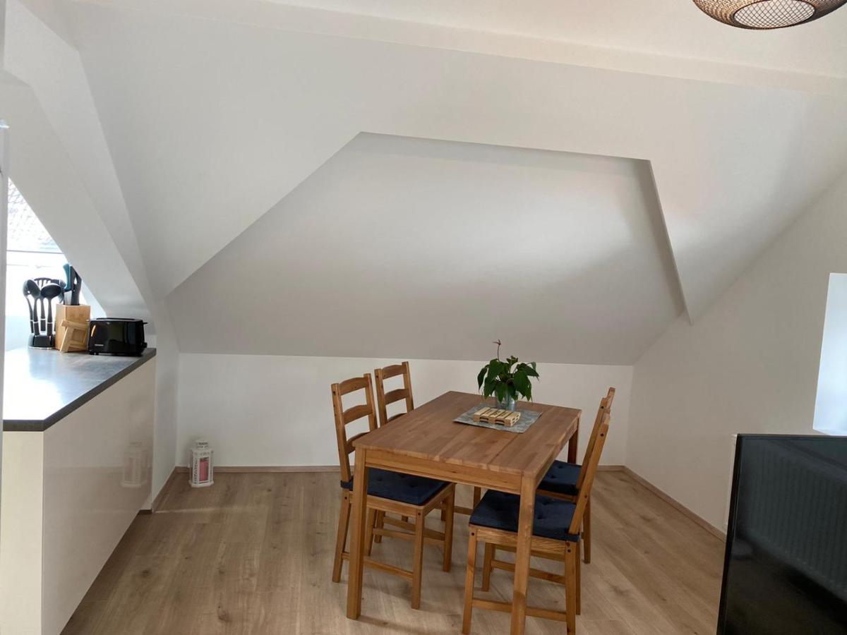 Helle 2 Zi. Wohnung Naehe Flughafen Muenchen Haimhausen  Bagian luar foto