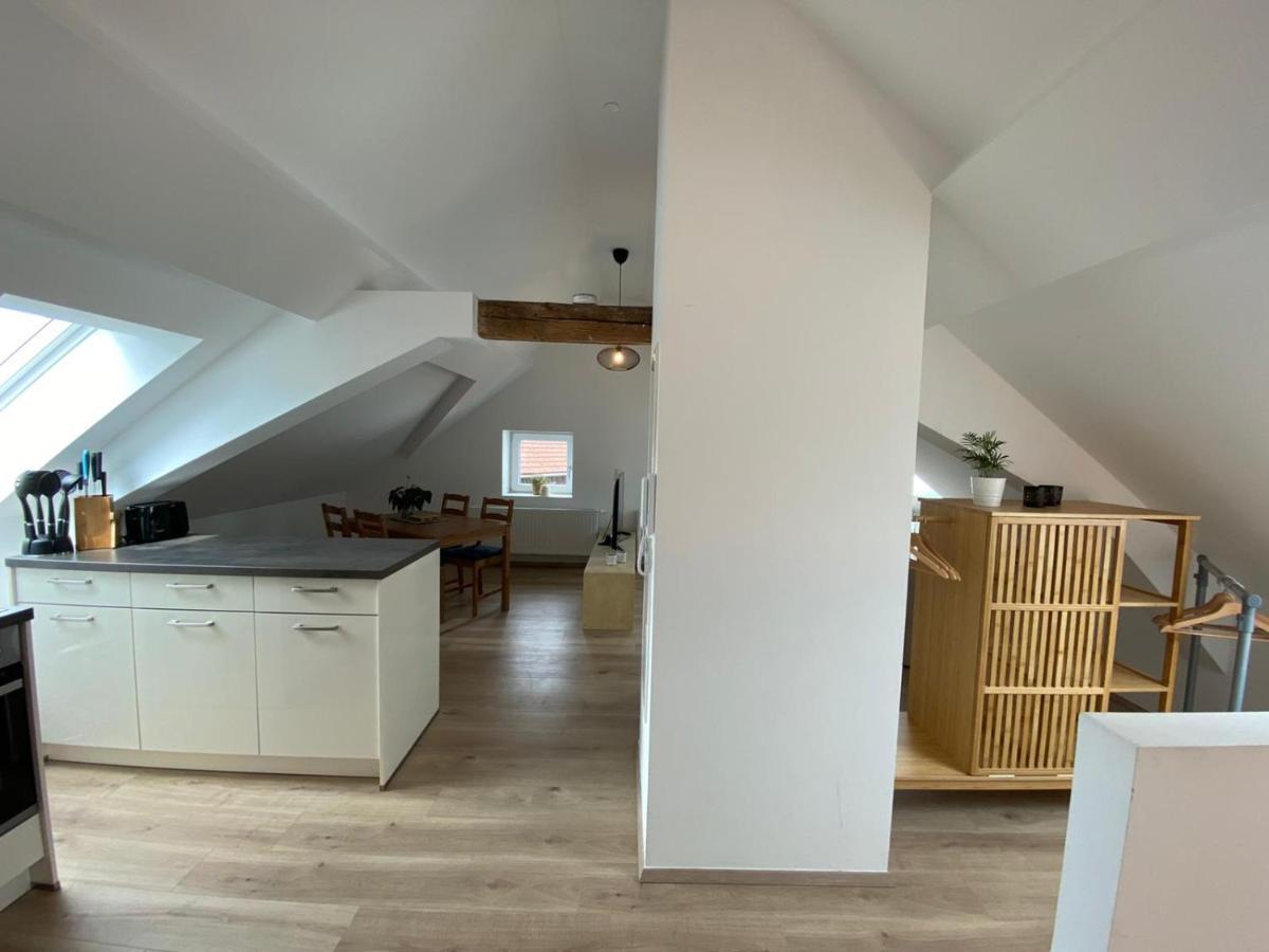 Helle 2 Zi. Wohnung Naehe Flughafen Muenchen Haimhausen  Bagian luar foto