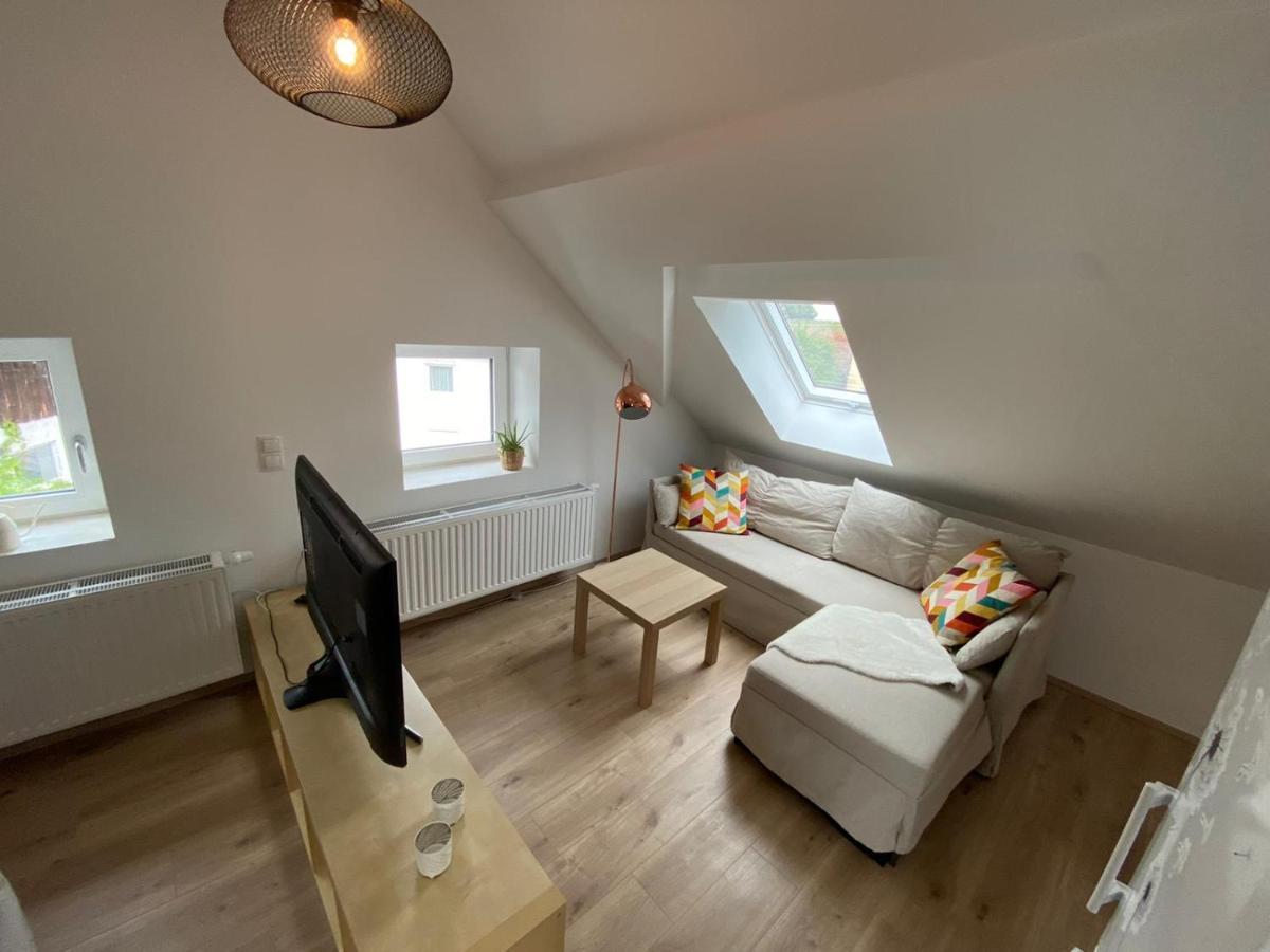 Helle 2 Zi. Wohnung Naehe Flughafen Muenchen Haimhausen  Bagian luar foto